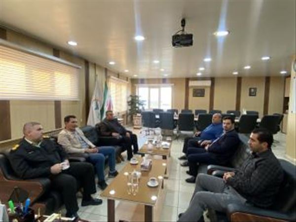 نشست مشترک فرمانده انتظامی صوفیان با مدیران منطقه ویژه اقتصادی سهلان برگزار شد.