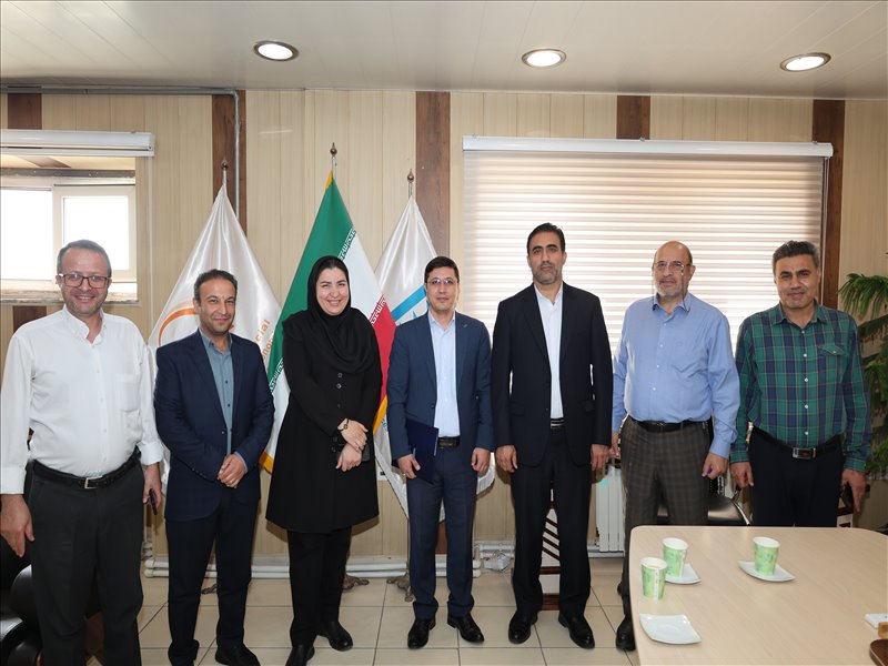 مراسم تجلیل از رضا میرزایی